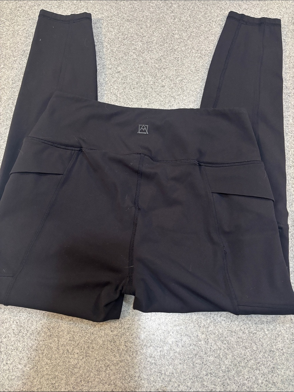 Avalanche Black Leggings - Picture 5 of 5